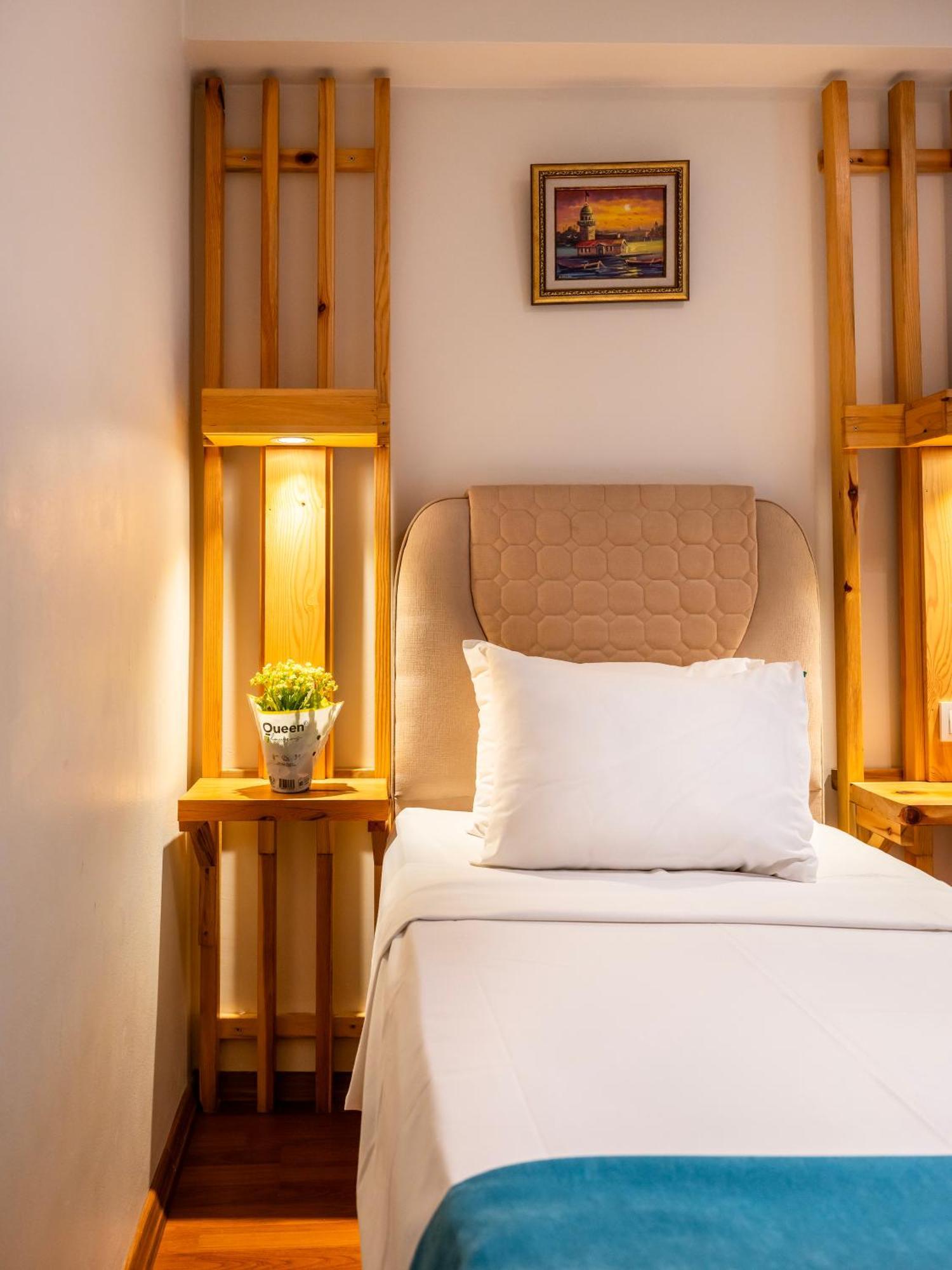 Maniz Aparthotel *
